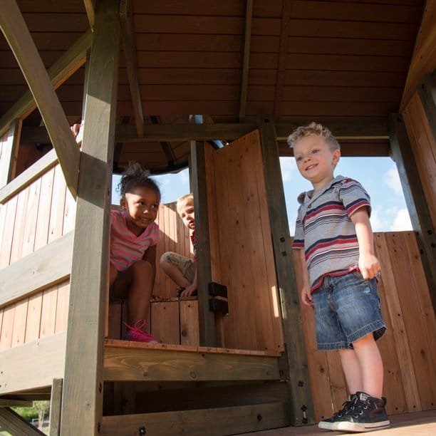 Backyard Discovery Eagles Nest Playhouse